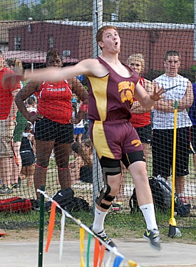 Evan Hartman won his second straight Division 3 state discus title and broke the state finals record in the process Saturday. (Leader photo/File)