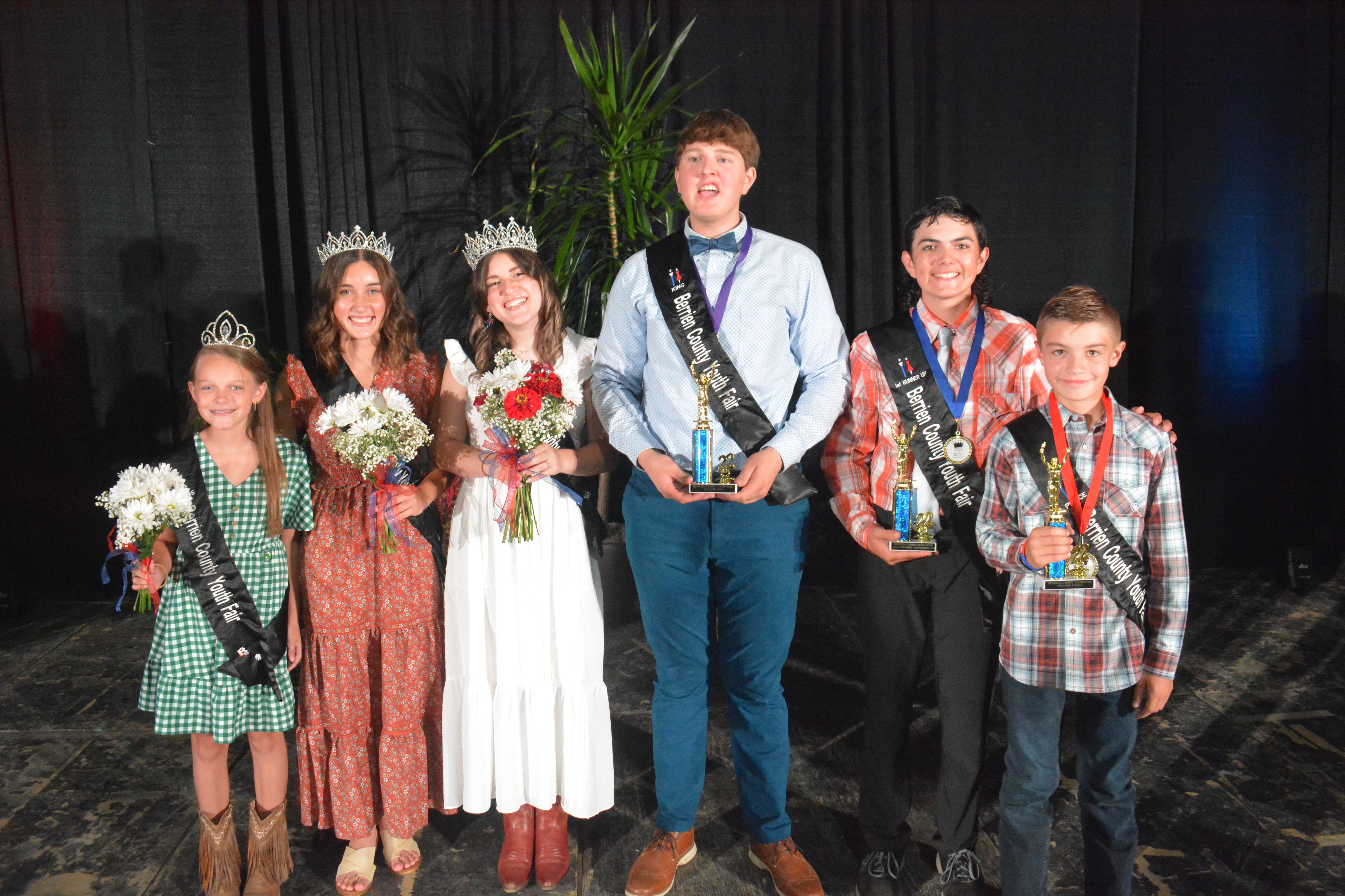 Niles’ McKee, Roman crowned 2022 Berrien County Youth Fair King and ...