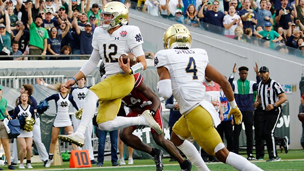 TaxSlayer Gator Bowl photos: Notre Dame vs. South Carolina